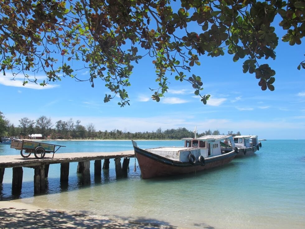 Pantai Cantik Di Dekat Jakarta